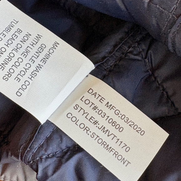 Johnnie-O vest Straits Quilted zip front Large gray - Picture 14 of 14